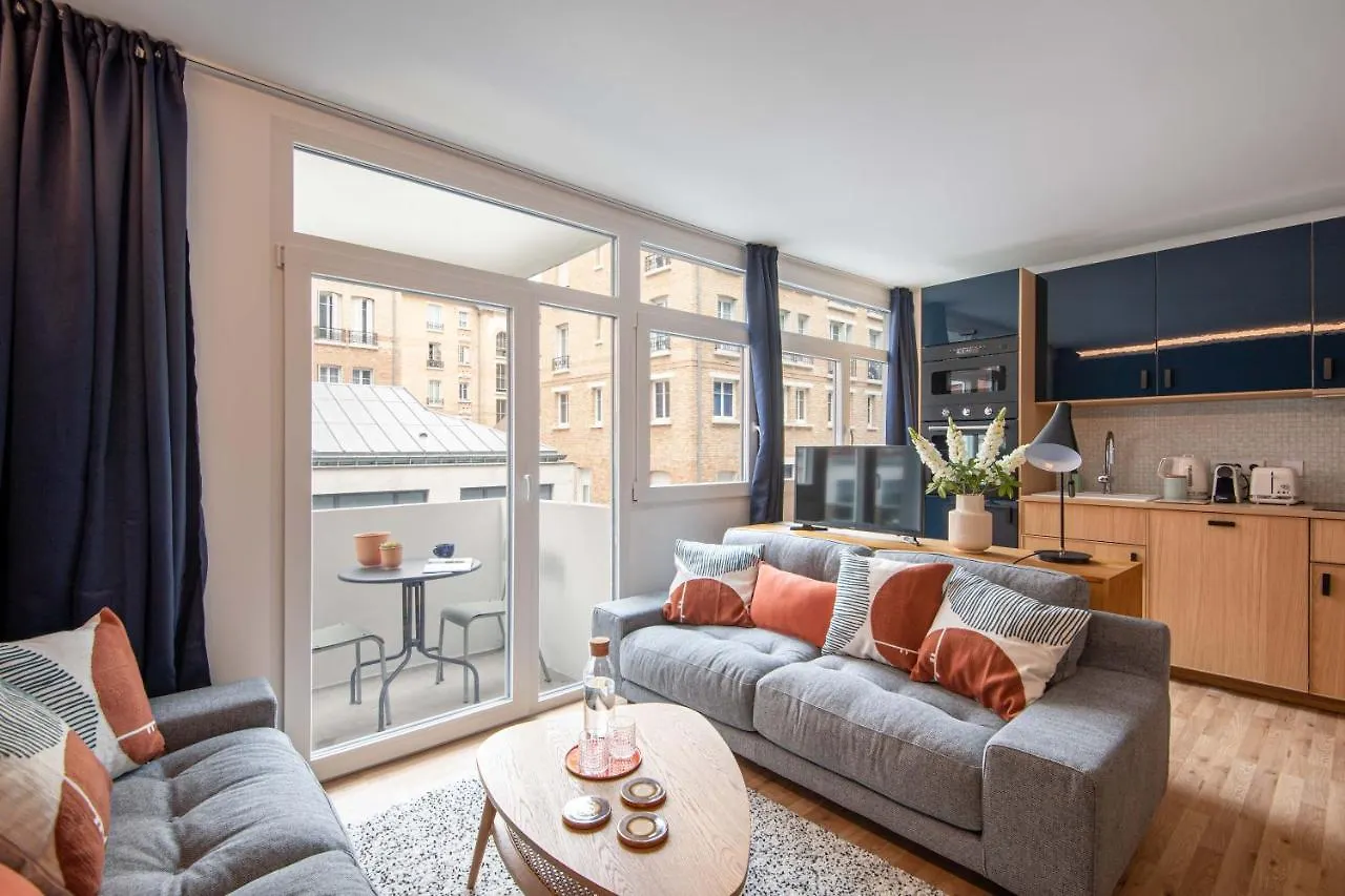 New - Appt Style Le Corbusier Avec Balcon - 8 Pers * Παρίσι
