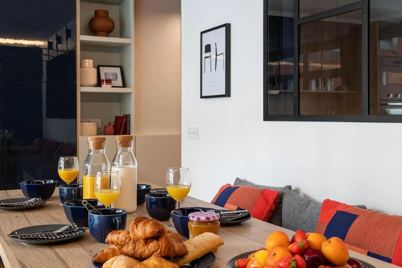 Apartment New - Appt Style Le Corbusier Avec Balcon - 8 Pers