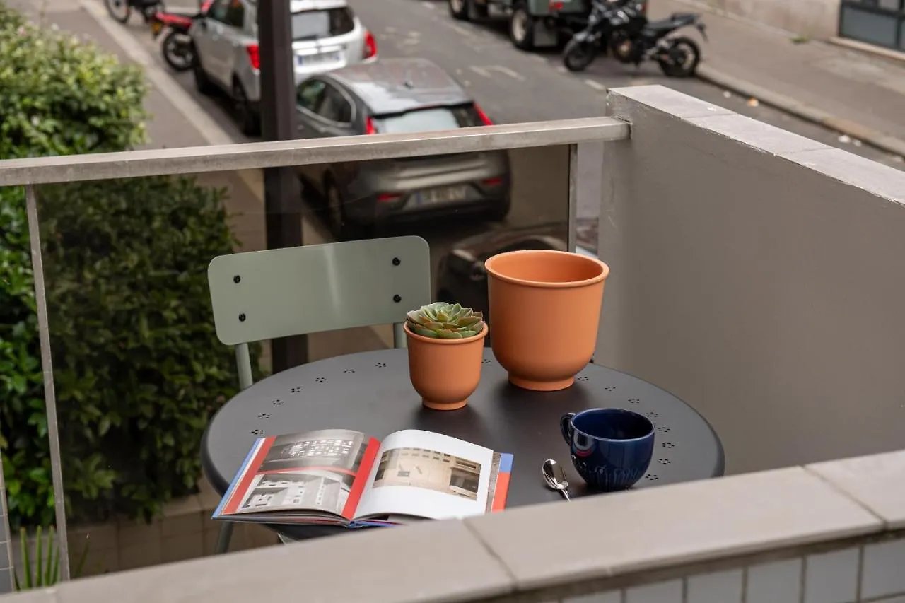 New - Appt Style Le Corbusier Avec Balcon - 8 Pers Διαμέρισμα *